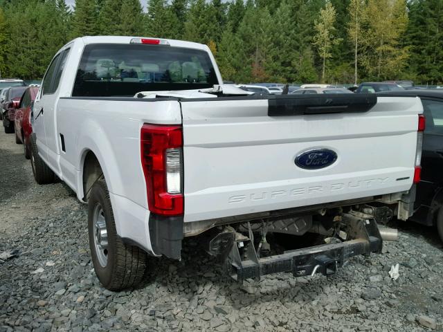 1FT7X2A67HEC98554 - 2017 FORD F250 SUPER WHITE photo 3