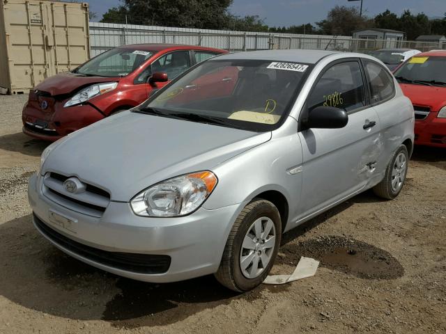 KMHCM3AC4BU206599 - 2011 HYUNDAI ACCENT GL SILVER photo 2