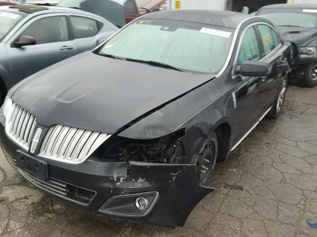 1LNHM93R59G606271 - 2009 LINCOLN MKS BLACK photo 2