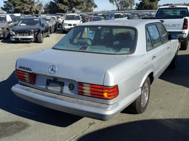 WDBCA35D5HA290487 - 1987 MERCEDES-BENZ 420 GRAY photo 4