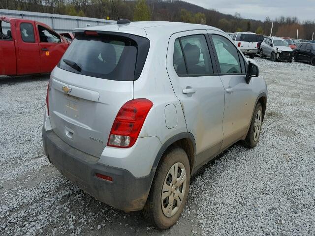 KL7CJKSB2FB207598 - 2015 CHEVROLET TRAX SILVER photo 4