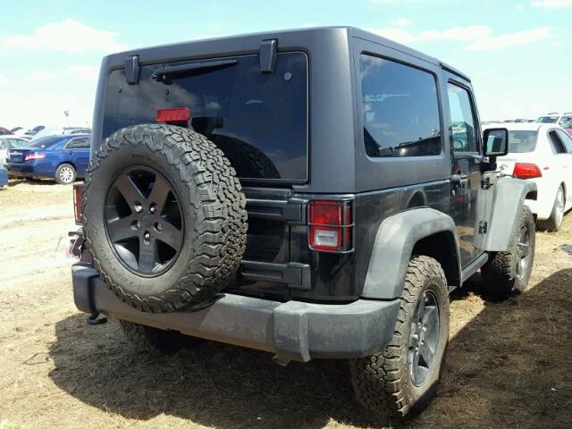 1C4AJWAG4HL683895 - 2017 JEEP WRANGLER S BLACK photo 4