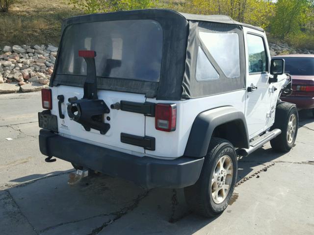 1C4AJWAG5EL208607 - 2014 JEEP WRANGLER S WHITE photo 4