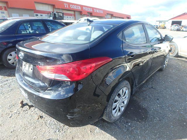 5NPDH4AE2CH069503 - 2012 HYUNDAI ELANTRA GL BLACK photo 4