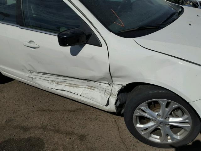 3FAHP0HA2CR441795 - 2012 FORD FUSION SE WHITE photo 9