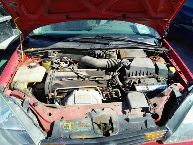 3FAFP37314R126600 - 2004 FORD FOCUS ZX5 RED photo 7