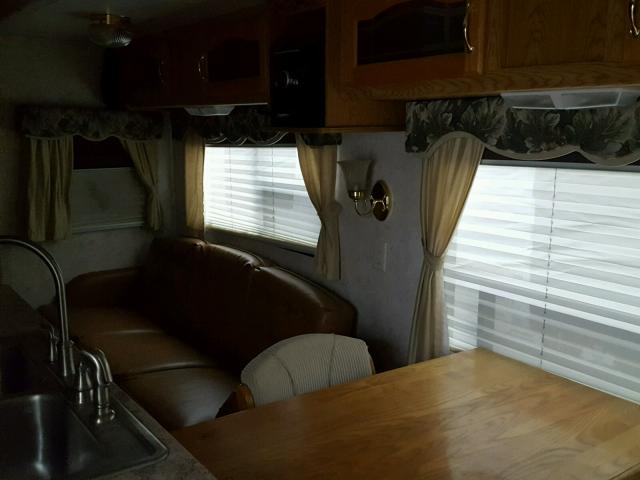 4YDF3282814053677 - 2001 KEYSTONE MONTANA WHITE photo 8