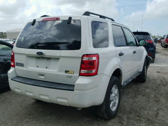 1FMCU0D79CKA98944 - 2012 FORD ESCAPE XLT WHITE photo 4