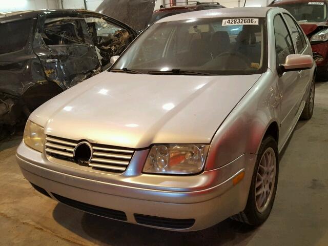 3VWSB69M01M122509 - 2001 VOLKSWAGEN JETTA GLS SILVER photo 2