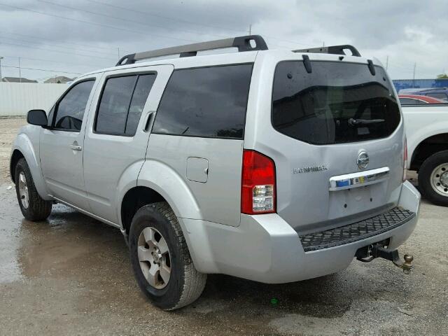 5N1AR18U98C621489 - 2008 NISSAN PATHFINDER SILVER photo 3