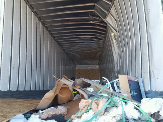 1UYVS2532HP870013 - 2017 UTILITY TRAILER WHITE photo 5