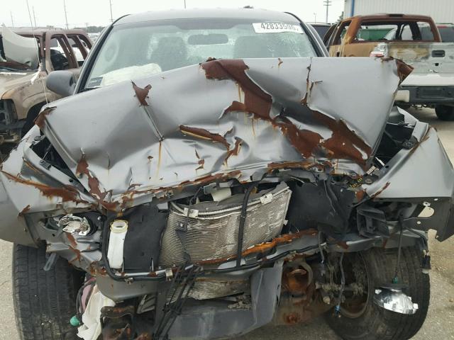 1D7HE48N55S142972 - 2005 DODGE DAKOTA QUA GRAY photo 7