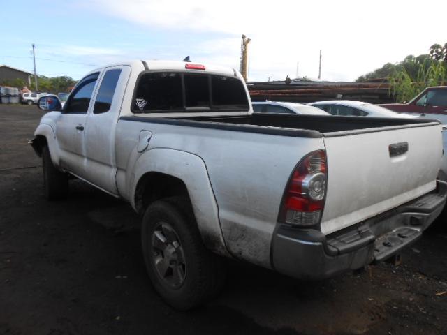 5TFUU4EN9FX126049 - 2015 TOYOTA TACOMA ACC WHITE photo 3