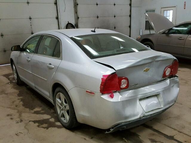 1G1ZB5EB7AF103903 - 2010 CHEVROLET MALIBU LS Gümüş foto 3