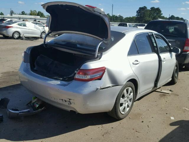 4T1BF3EKXBU614354 - 2011 TOYOTA CAMRY BASE SILVER photo 4