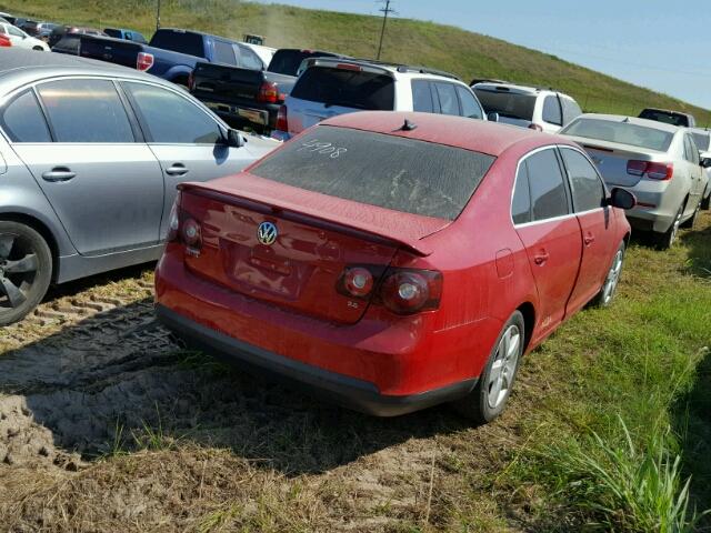 3VWRM71K39M011456 - 2009 VOLKSWAGEN JETTA RED photo 4