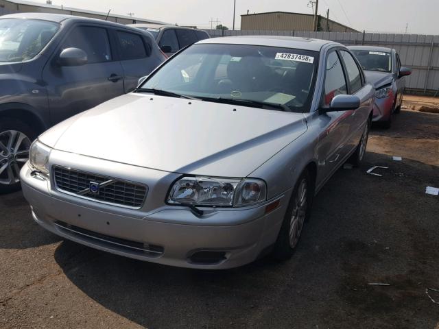 YV1TS92D041336804 - 2004 VOLVO S80 SILVER photo 2