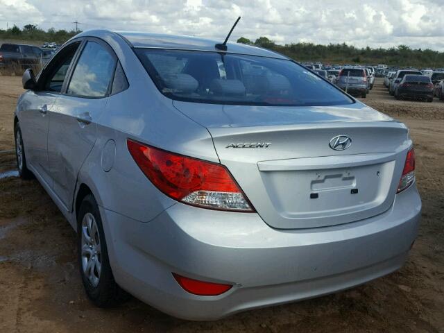 KMHCT4AE3DU555220 - 2013 HYUNDAI ACCENT SILVER photo 3