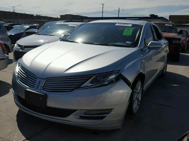 3LN6L2GKXFR604728 - 2015 LINCOLN MKZ Արծաթագույն լուսանկար 2