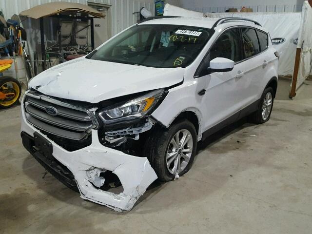 1FMCU9GD1HUA17484 - 2017 FORD ESCAPE SE WHITE photo 2