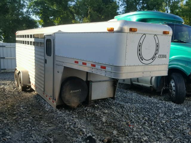 4FKGG202420019516 - 2002 CABIN TRAILER UNKNOWN SILVER photo 1