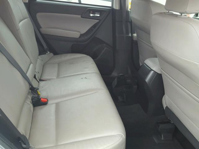 JF2SJAHC2FH513921 - 2015 SUBARU FORESTER 2 SILVER photo 6