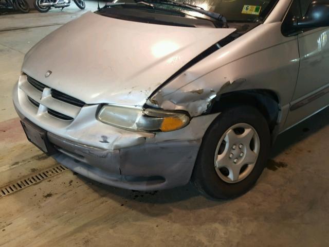 2B4FP25B6YR684952 - 2000 DODGE CARAVAN SILVER photo 9