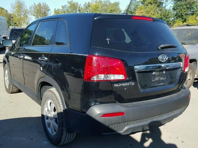 5XYKT3A13BG156118 - 2011 KIA SORENTO BA BLACK photo 3