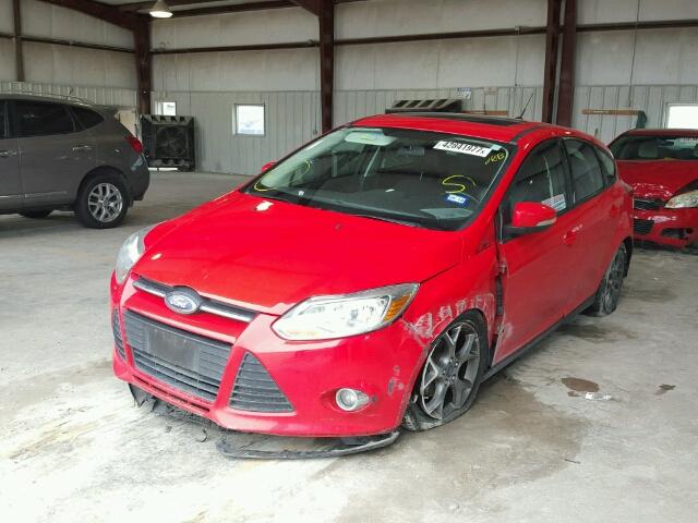 1FADP3K23DL247522 - 2013 FORD FOCUS RED photo 2