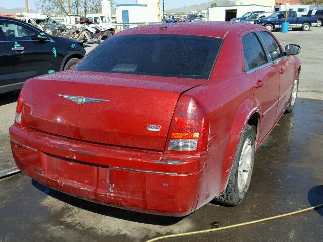 2C3KA53G37H742821 - 2007 CHRYSLER 300 TOURIN RED photo 4