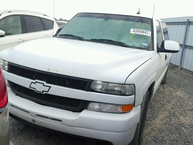 1GCEC19T22Z287680 - 2002 CHEVROLET SILVERADO WHITE photo 2