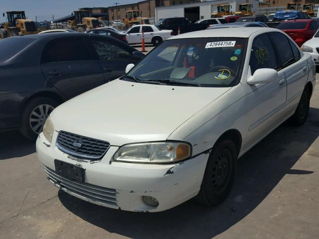 3N1CB51D7YL316910 - 2000 NISSAN SENTRA BAS WHITE photo 2