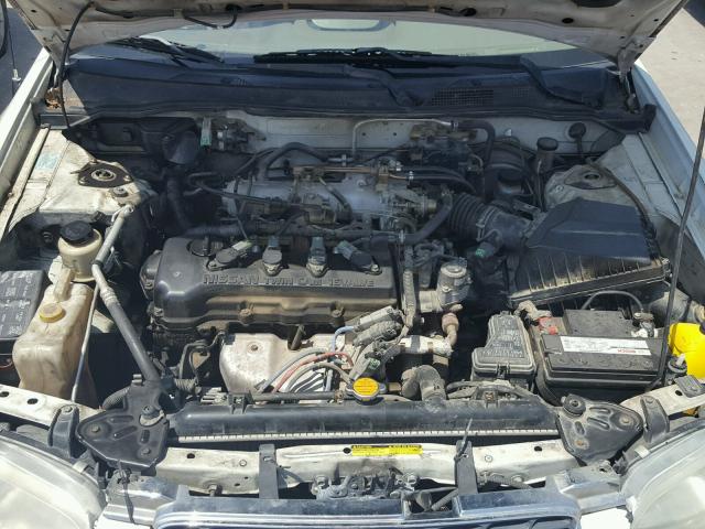 3N1CB51D7YL316910 - 2000 NISSAN SENTRA BAS WHITE photo 7