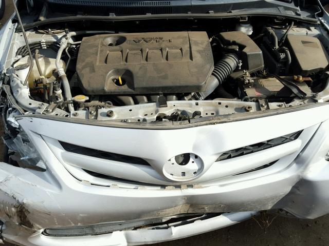 2T1BU4EE4CC863838 - 2012 TOYOTA COROLLA BA SILVER photo 7