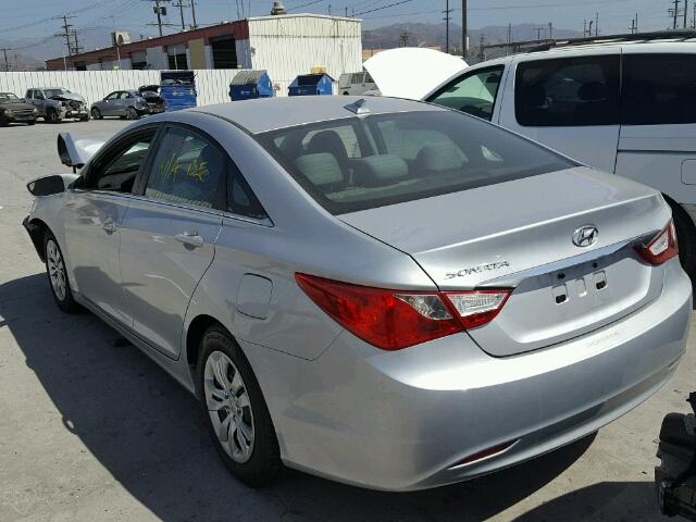 5NPEB4AC5CH417329 - 2012 HYUNDAI SONATA GLS SILVER photo 3