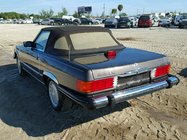 WDBBA48D0HA058375 - 1987 MERCEDES-BENZ 560 SL BROWN photo 3