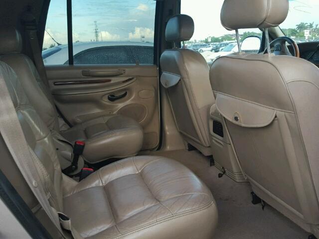 5LMEU27R81LJ11866 - 2001 LINCOLN NAVIGATOR BEIGE photo 6