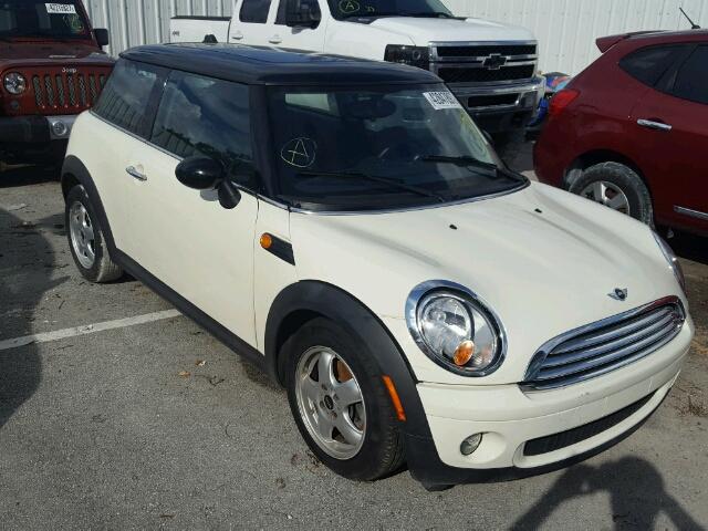 WMWMF33559TT69499 - 2009 MINI COOPER CREAM photo 1