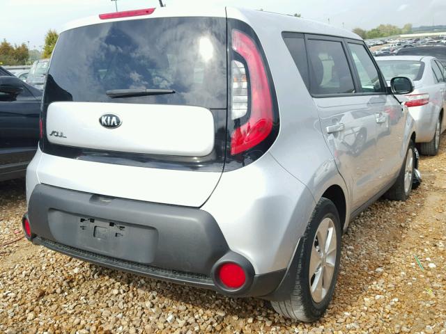 KNDJN2A2XF7794989 - 2015 KIA SOUL SILVER photo 4