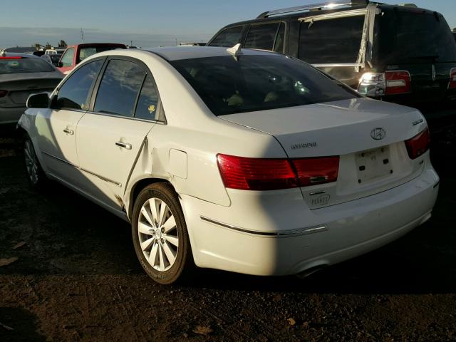 5NPEU4AF0AH644297 - 2010 HYUNDAI SONATA WHITE photo 3