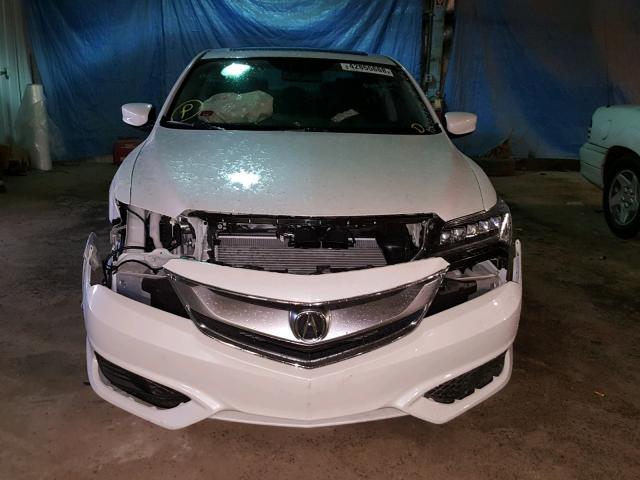 19UDE2F37JA006651 - 2018 ACURA ILX BASE WHITE photo 9