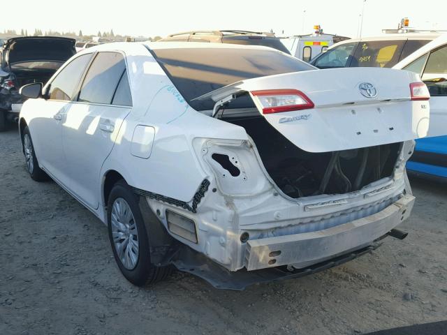 4T1BF1FK4CU547559 - 2012 TOYOTA CAMRY BASE WHITE photo 3