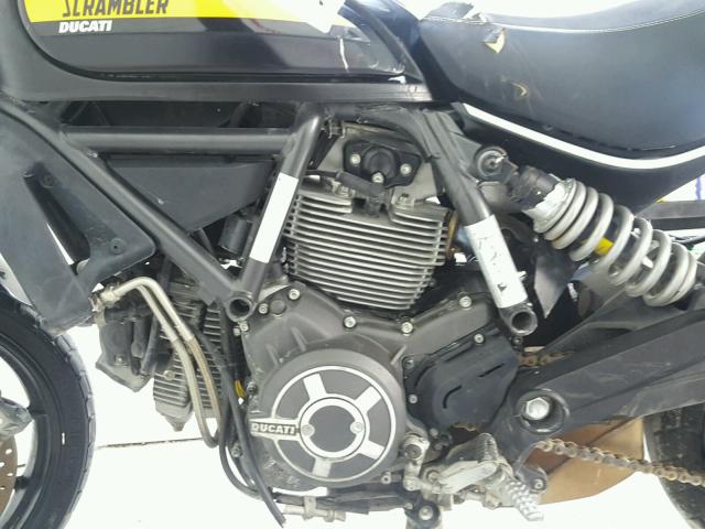 ML015ANM0GT007143 - 2016 DUCATI SCRAMBLER BLACK photo 11