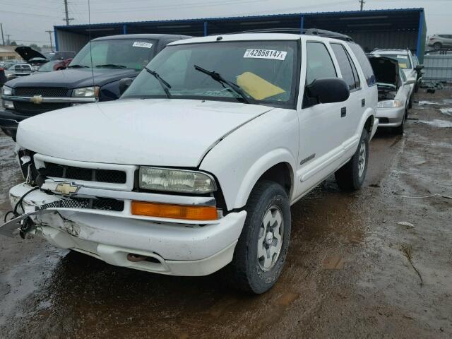 1GNDT13X93K130141 - 2003 CHEVROLET BLAZER WHITE photo 2