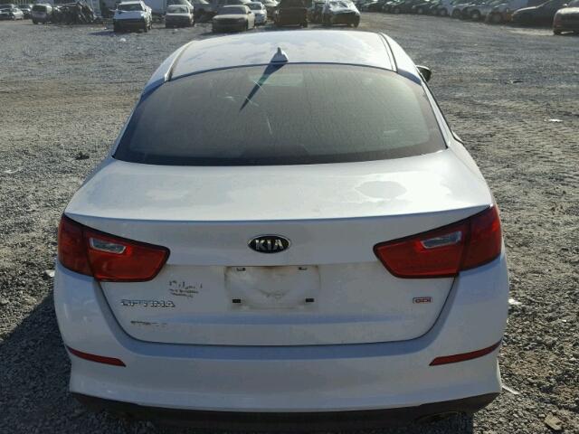 KNAGM4A79F5607495 - 2015 KIA OPTIMA LX WHITE photo 9