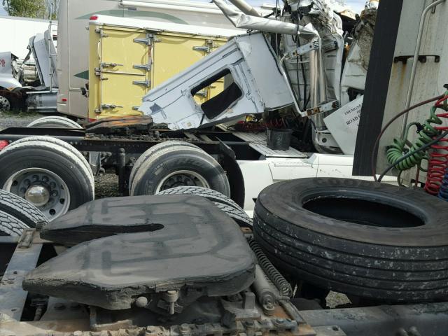 1FUJGLDR7BSAV8684 - 2011 FREIGHTLINER CASCADIA 1 WHITE photo 9