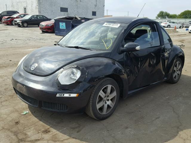 3VWPW31C96M405154 - 2006 VOLKSWAGEN NEW BEETLE BLACK photo 2