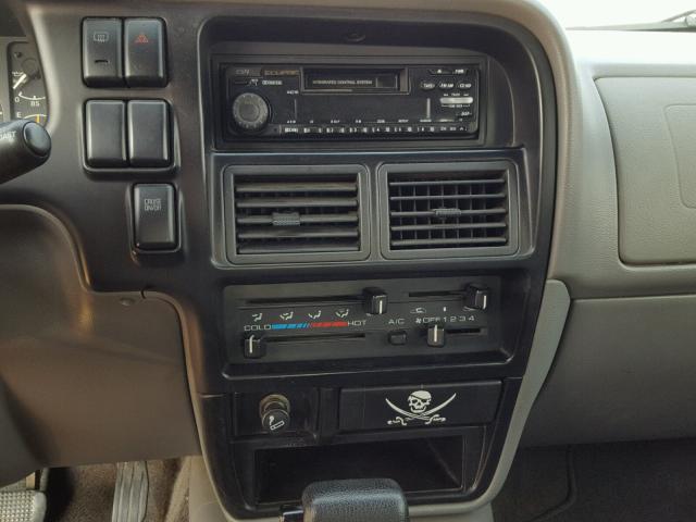 4S6CM58VXV4418907 - 1997 HONDA PASSPORT E BLACK photo 9