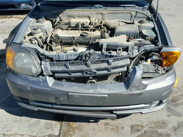 KMHCG45C44U518934 - 2004 HYUNDAI ACCENT GL GRAY photo 7