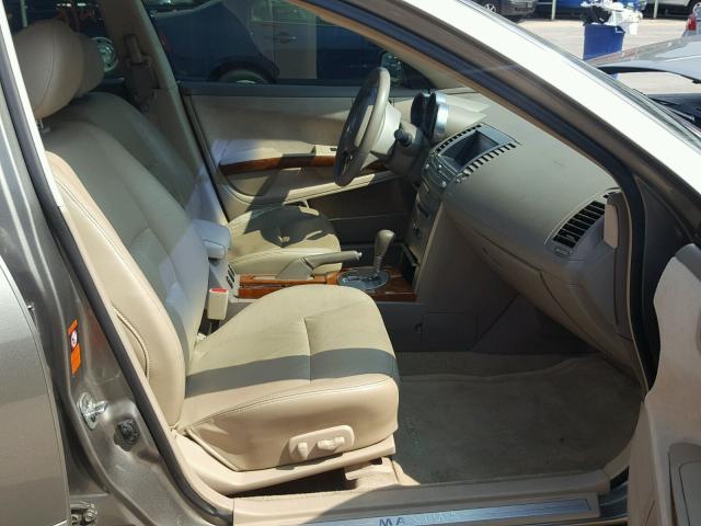 1N4BA41E84C856695 - 2004 NISSAN MAXIMA SE GOLD photo 5